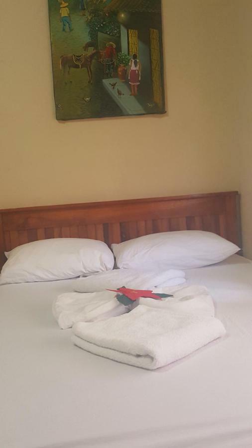 מויוגאלפה Hostal Casa Moreno חדר תמונה